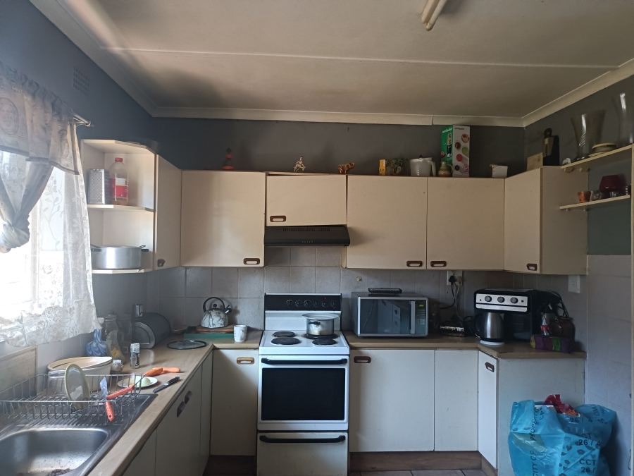 4 Bedroom Property for Sale in Belmont Park Western Cape